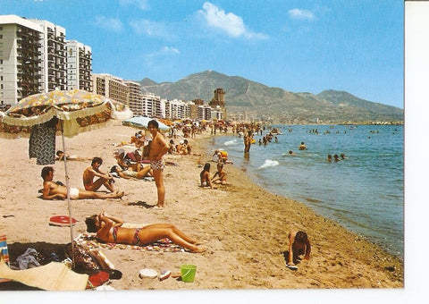Postal 025853 : Panoramica de la playa. Fuengirola (Malaga). Costa del Sol