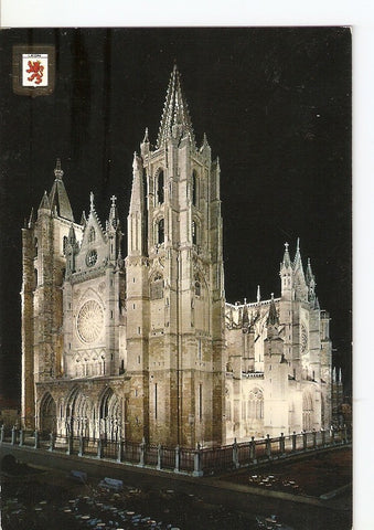 Postal 026068 : La Catedral de Leon vista nocturna