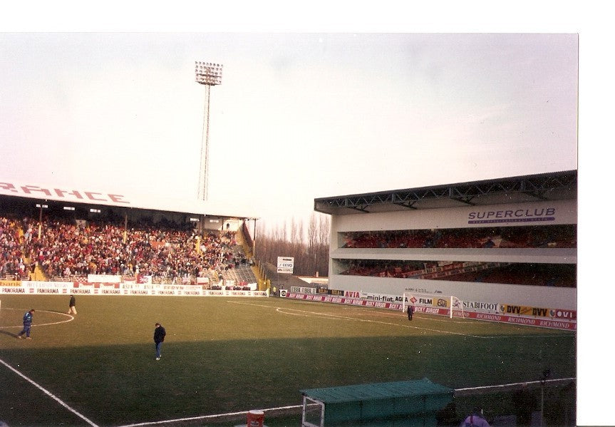 Foto Futbol 026271 : Estadio de futbol. Antlerfen