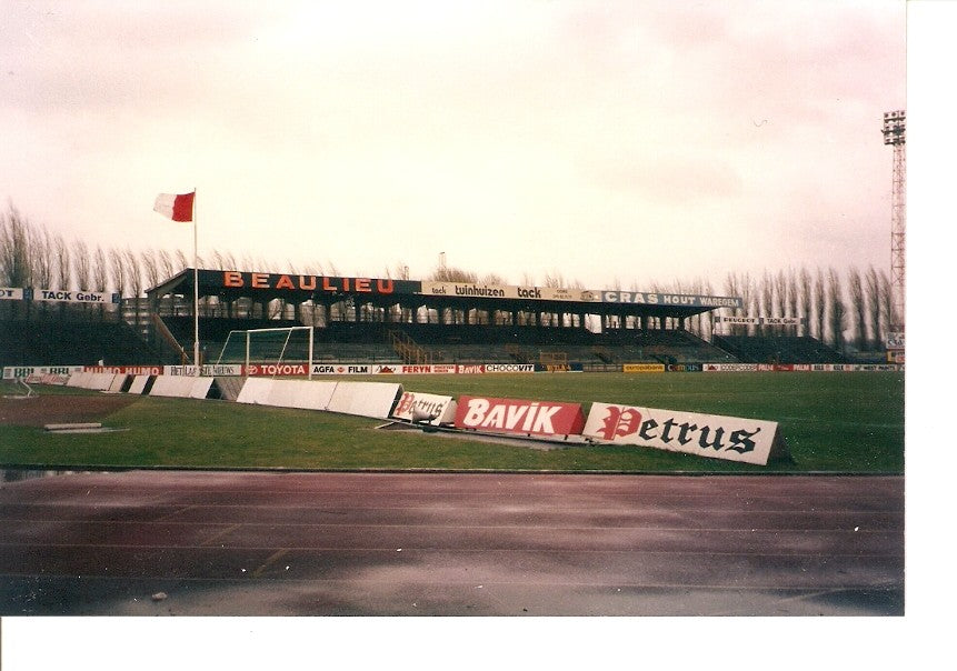 Foto Futbol 026297 : Estadio de futbol. Waregem