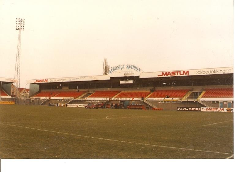 FOTO FUTBOL numero 007 : Estadio de fubol. Volendam