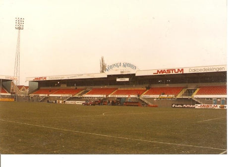 FOTO FUTBOL numero 007 : Estadio de fubol. Volendam