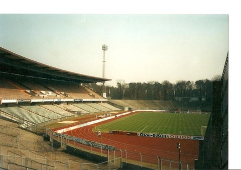 FOTO FUTBOL numero 010 : Estadio de futbol. Frankfurt
