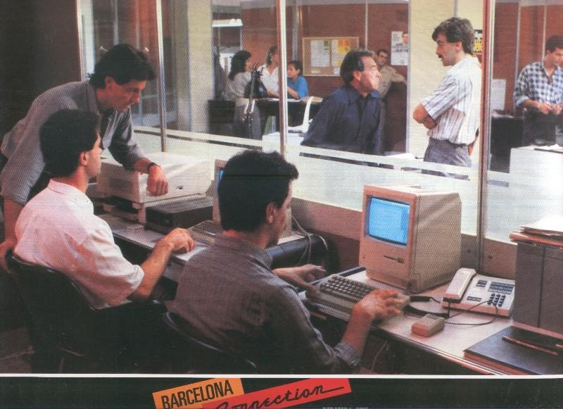 Caratula cine: Barcelona connection, un film de Miquel Iglesias Bonns, numerada 02 en trasera