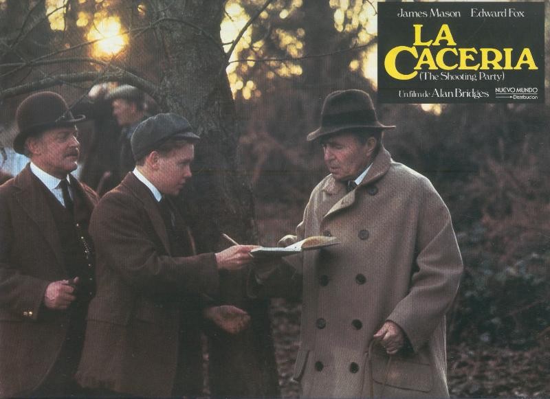 Caratula cine: La caceria, un film de Alan Bridges, numerada 01 en trasera
