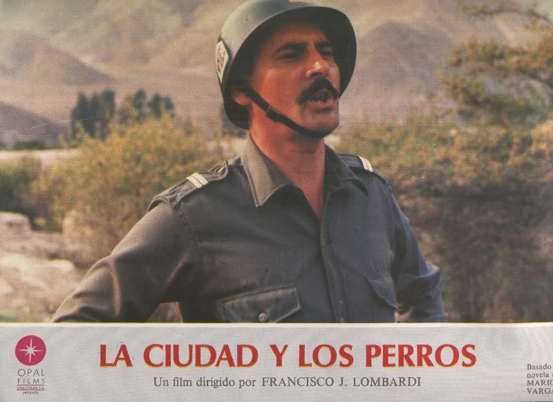 Caratula cine: La ciudad y los perros, un film de Francisco J.Lombardi, numerada 01 en trasera