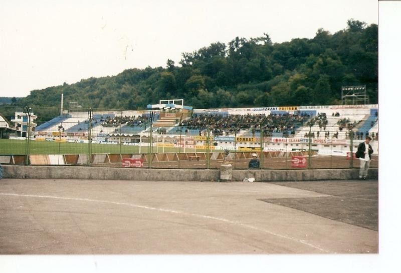 FOTO FUTBOL numero 017 : Estadio de futbol. Gloria Bistrita