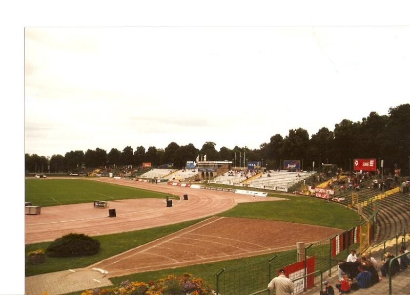 FOTO FUTBOL numero 027 : Estadio de futbol. Erfurt