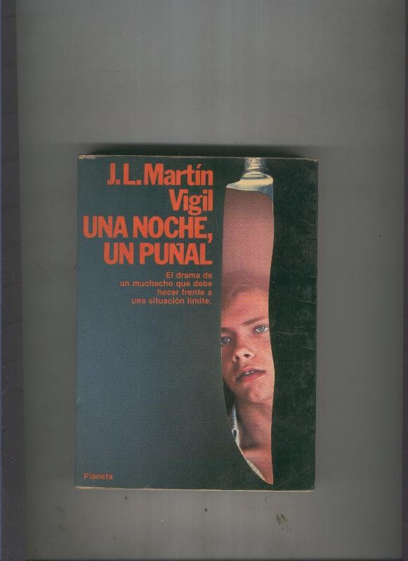 Una noche, un puñal