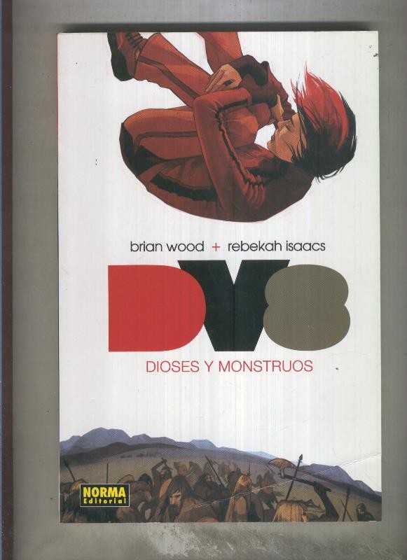 DV8: Dioses y monstruos (cubierta con marca dobles en angulo inferior)
