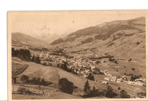 Postal 027048 : Megeve, vue generale et le Val dArly