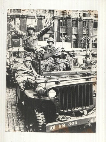 Foto prensa numero 040: Liberacion de Bruselas por tropas aliadas