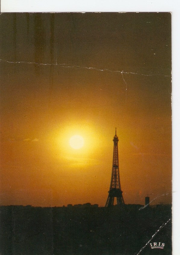 Postal 029503 : Paris Crepuscule sur la Tour Eiffel