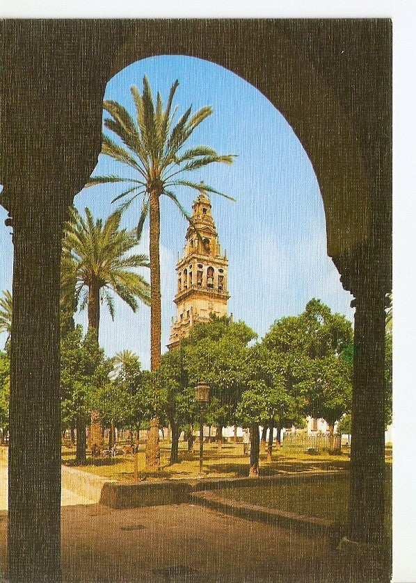 Postal 029752 : Cordoba. Patio de los Naranjos y Campanario de la Mezquita