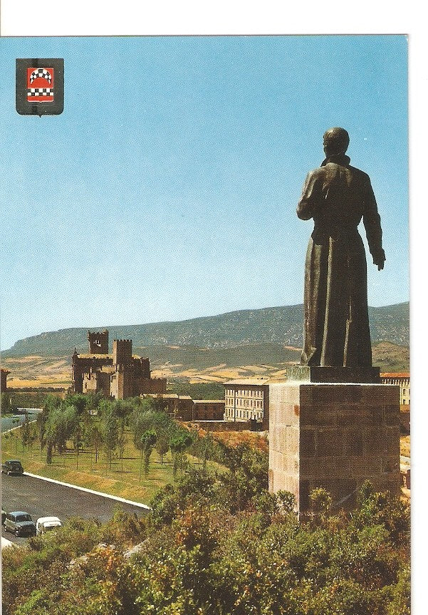 Postal 030065 : Castillo de Xavier. Monumento a S. Francisco Xavier. Al fondo el Castillo