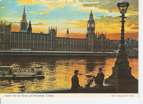 Postal 030463 : Sunset over the Houses of Parliament London