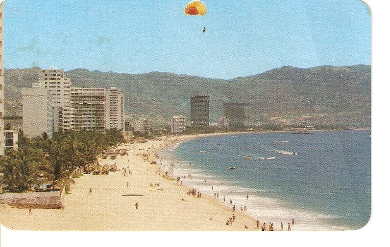Postal 030526 : Vista parcial de la Bahia la Playa Icacos Acapulco Guerrero Mexico