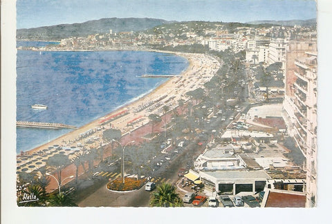 Postal 030628 : La Cote dAzur Cannes La promenade et la Plage de la Croisette au fond le Suquet