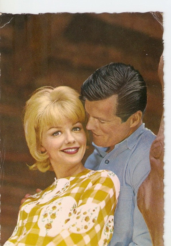 Postal 029878 : Pareja sonriente