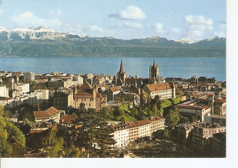 Postal 030867 : Lausanne. Vue generale sur le Château