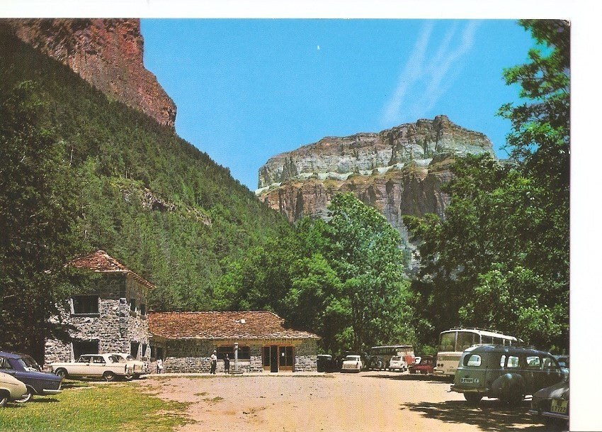 Postal 030895 : Parque Nacional de Ordesa-Pirineo Aragones. Restaurante en el Valle y la Fraucata