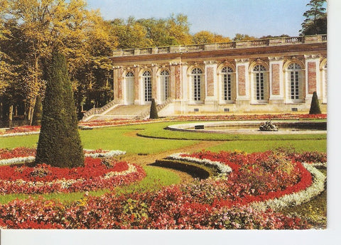 Postal 030961 : Versailles - Le grand Trianon. Le jardin haut et laille droite
