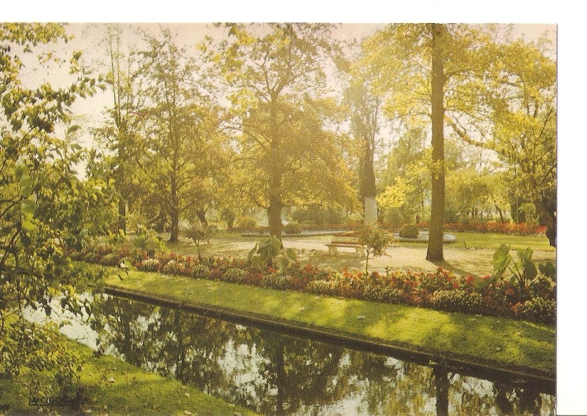 Postal 030974 : Chateauroux (Indre). Le Jardin public