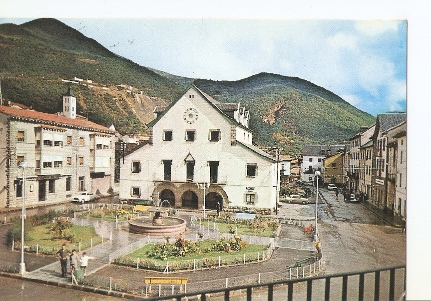 Postal 031234 : Pirineo Aragones. Biescas (Huesca). En la ruta al valle de Tena y a Ordesa