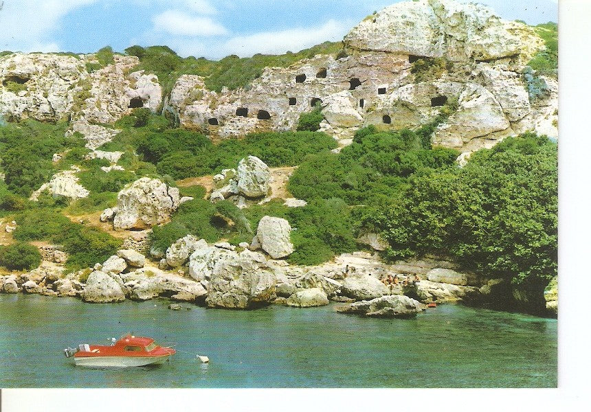 Postal 031481 : Menorca. Cala Coves. Cuevas Trogloditas