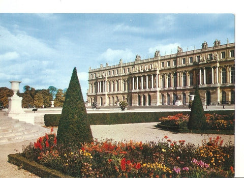Postal 031551 : Le Chateau de Versailles. Le corps central et les jardin