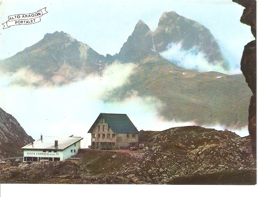 Postal 031589 : Pirineo Aragones. Sallent de Gallego. Frontera del Portalet. Al fondo el Midi