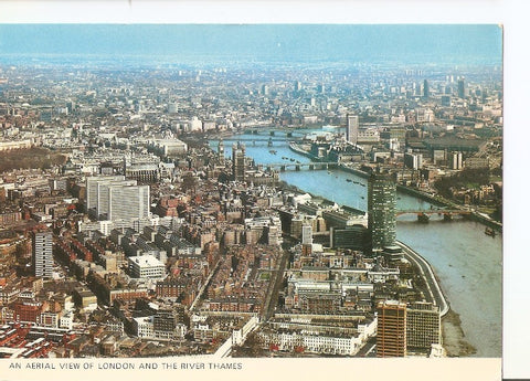 Postal 031817 : An aerial view of London and the river Thames