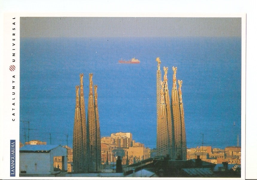 Postal 031826 : La Sagrada Familia vista desde la montaña del Carmel