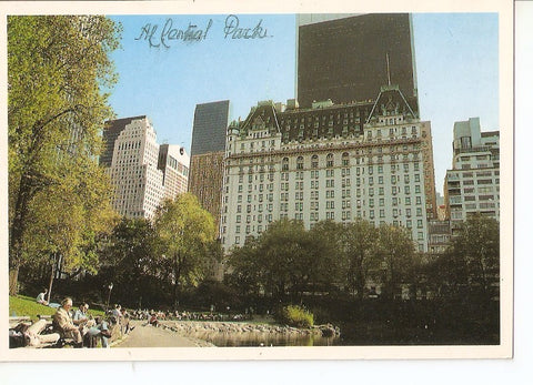 Postal 032048 : Tranquil Central Park Lake surrounded by New York Hotels and Skyscrapers