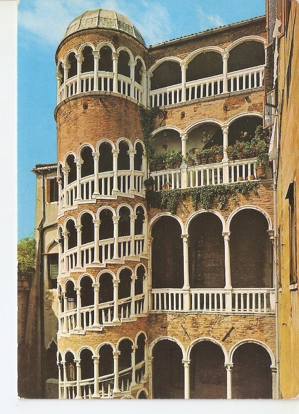 Postal 032170 : Venezia. Escalier Minelli dire du Bovolo