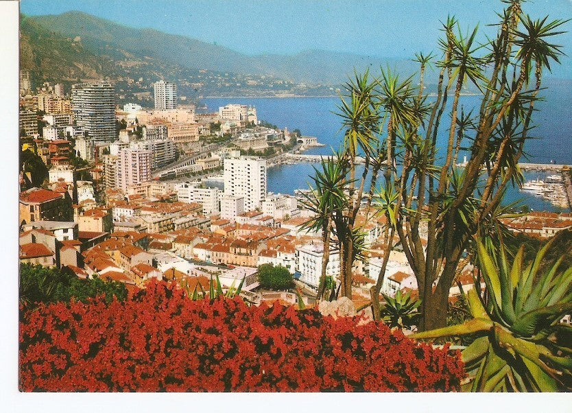 Postal 032210 : Au Soleil de la Cote dAzur - Principaute de Monaco. Vue generale prise du Jardin Exotique