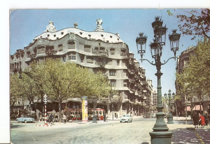 Postal 032223 : Barcelona. Paseo de Gracia La Pedrera