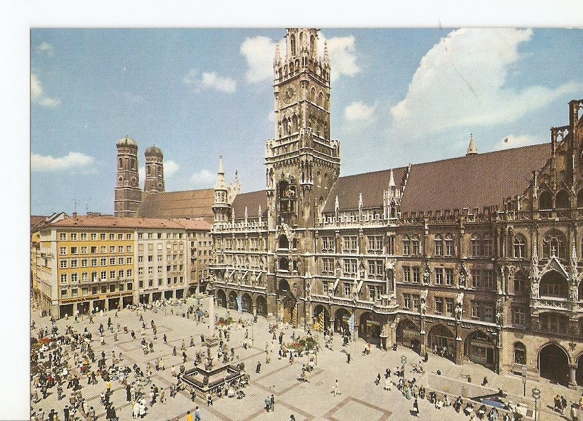 Postal 032220 : Munchen. City Hall and Cathedral