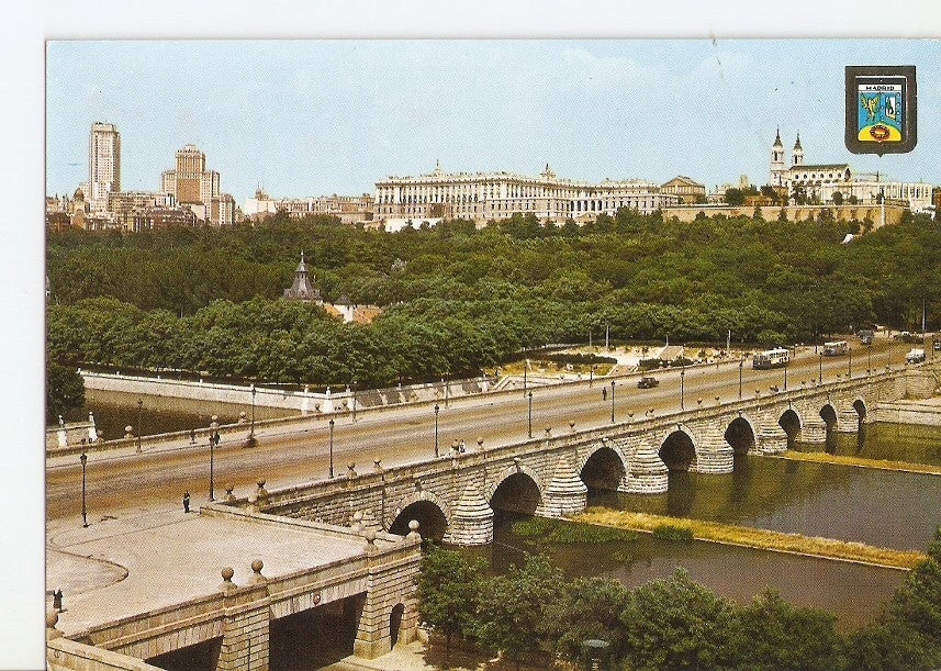 Postal 032226 : Madrid. Puente de Segovia y rio Manzanares