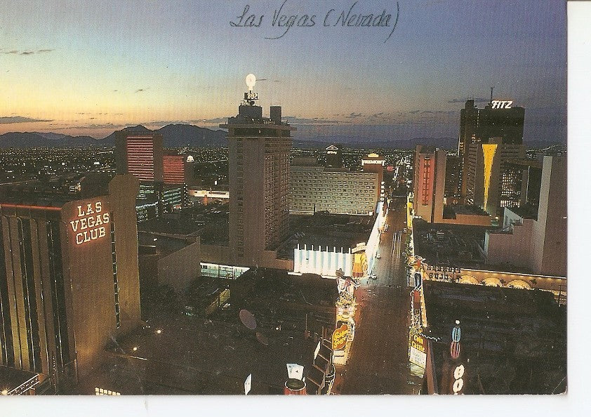 Postal 032349 : Looking eats along Fremot Street in Downton Las Vegas Nevada