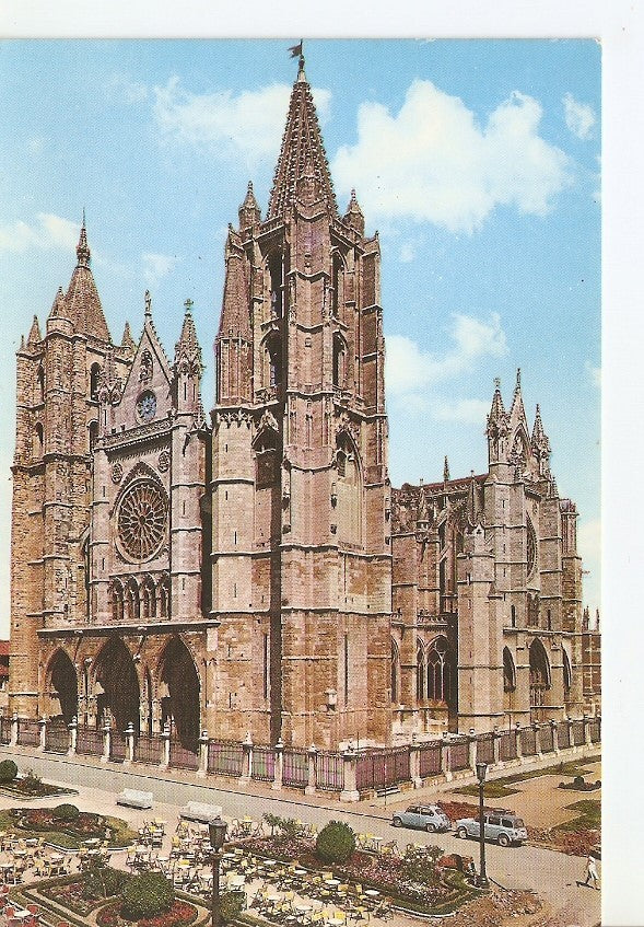 Postal 032422 : Leon. Fachada principal de la Catedral