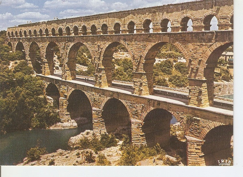 Postal 032472 : Reflets de Provence. Le Pont du Gard Aqueduc Romain Construit sur lordre dAgrippa