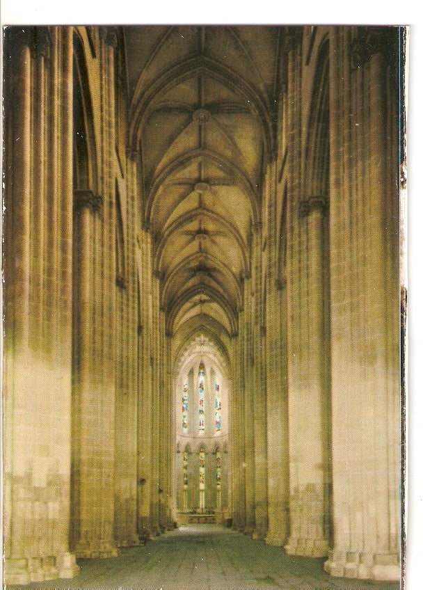 Postal 032534 : Batalha (Portugal). Mosteiro - Nave principal da Igreja