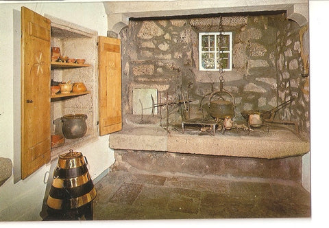 Postal 032540 : Casa Museo de Rosalia. Padron (La Coruña). La cocina