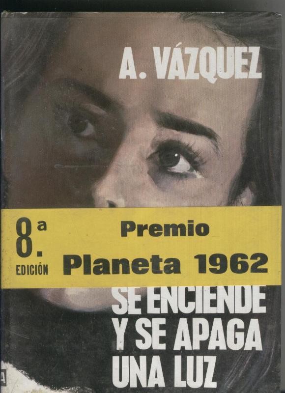 Se enciende y se apaga una luz
