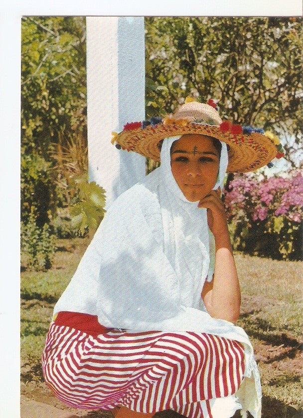 Postal 032655 : Maroc Typique. Country-Woman