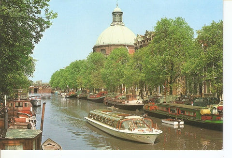 Postal 032923 : Amsterdam/Holland Woonboten in het Singel en ronde Lutherse Kerk