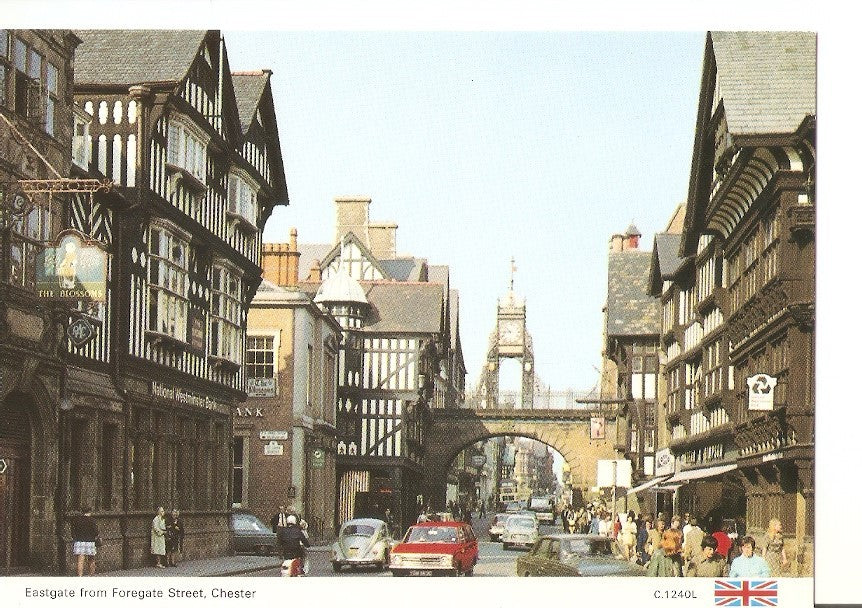 Postal 032945 : Eastgate from Foresgate Street Chester