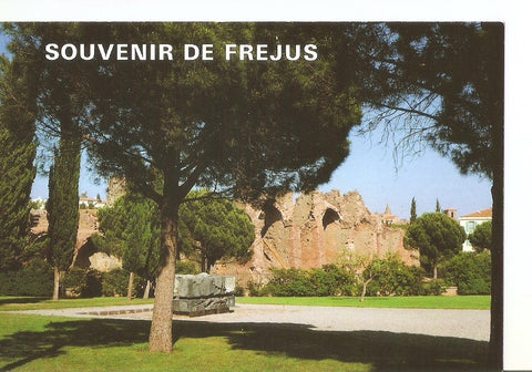 Postal 032948 : La Cote dAzur. Frejus les arenes romaines et le gisant