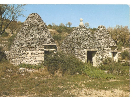 Postal 032993 : Les Belles Images de Provence. Boris. Cabanes en pierres seches